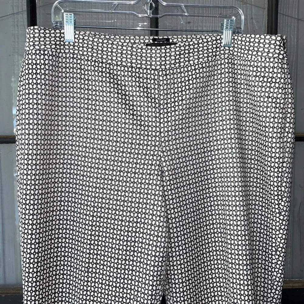 Talbots Chatham style pants, cream & black print, zipper on side, back pockets - Picture 3 of 13
